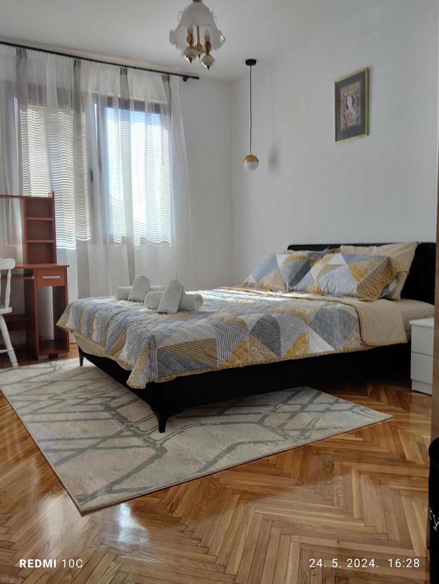 Natali Apartment